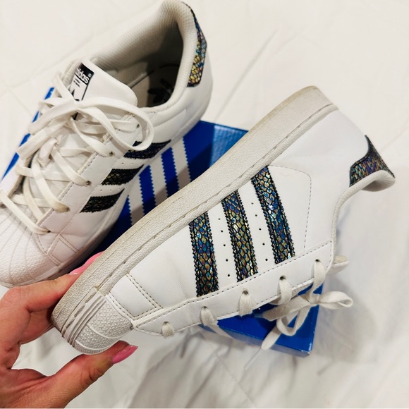 adidas gazelle silver green womens adidas Juniors Superstar Metallic